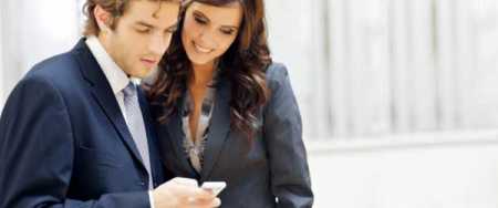 smartphone-couple-in-suit-and-dress-450-188